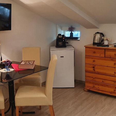 Karmelita Boutique Apartman Sopron Ruang foto