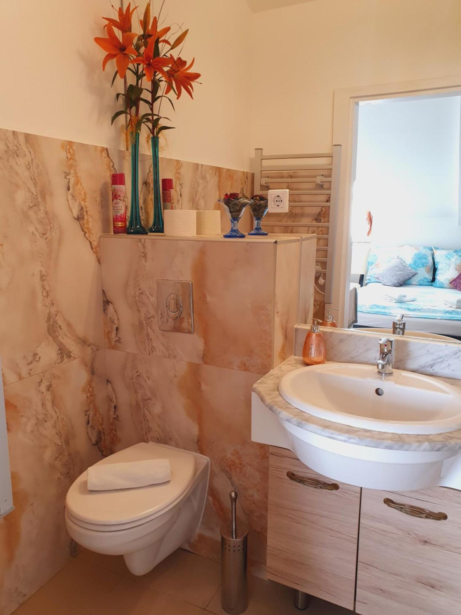 Karmelita Boutique Apartman Sopron Ruang foto