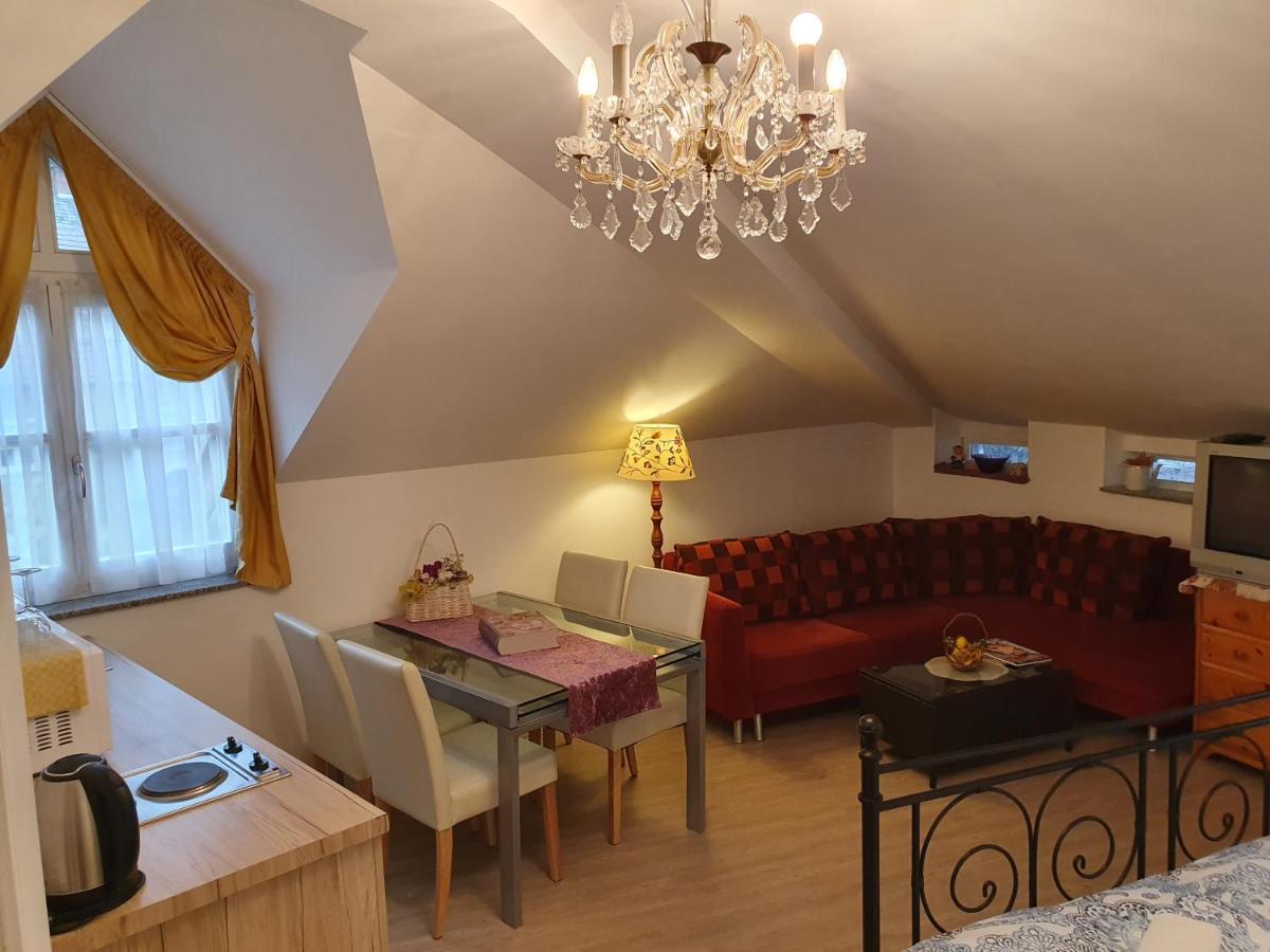 Karmelita Boutique Apartman Sopron Bagian luar foto